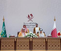 Saudi, Qatari Ministers of Interior Hold Talks, Witness Pact Signing